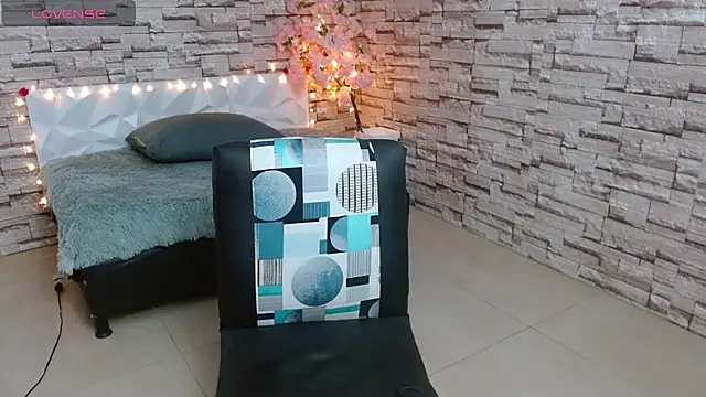 Snapshot of Vanse_lust chatting on March 21, 1:34 am Vanse lust online show from March 21, 1:34 am