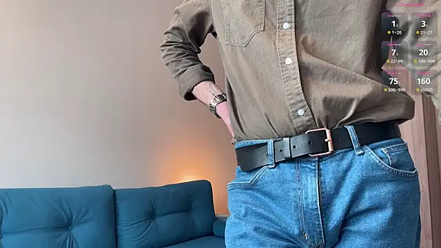 cute mark online show from April 7, 6:03 am