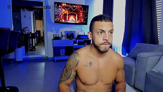 Snapshot of Maximo_Marcelo chatting on December 31, 12:04 pm Maximo Marcelo online show from December 31, 12:04 pm