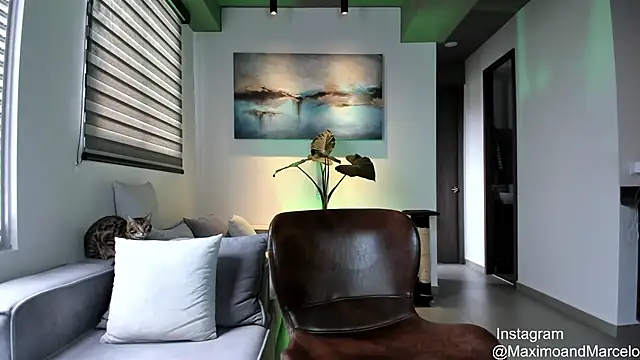 Snapshot of Maximo_Marcelo chatting on March 7, 3:07 pm Maximo Marcelo online show from March 7, 3:07 pm