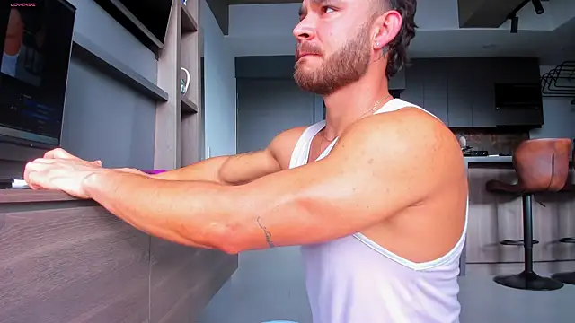 Snapshot of Maximo_Marcelo chatting on November 10, 12:04 pm Maximo Marcelo online show from November 10, 12:04 pm