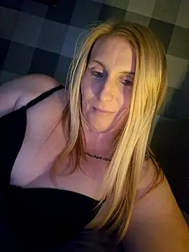 Snapshot of Northern_Tease chatting on February 22, 9:57 pm Northern Tease online show from February 22, 9:57 pm