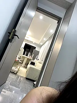 xyebobs online show from October 28, 12:52 pm