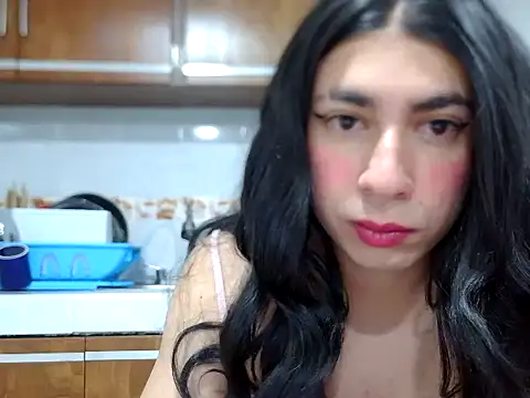 Snapshot of Yasmin_Paez99 chatting on July 13, 2:47 am Yasmin Paez99 online show from July 13, 2:47 am