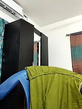 Snapshot of Tamilrojanew chatting on June 20, 3:04 pm Tamilrojanew online show from June 20, 3:04 pm
