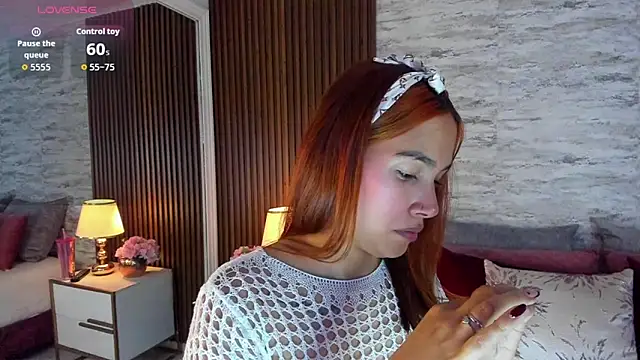 Snapshot of AdeleAndersonn chatting on February 24, 5:22 pm AdeleAndersonn online show from February 24, 5:22 pm