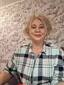 Snapshot of PALETT chatting on February 1, 2:58 am PALETT online show from February 1, 2:58 am