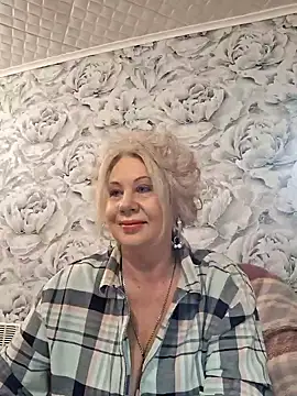 Snapshot of PALETT chatting on February 2, 3:10 am PALETT online show from February 2, 3:10 am