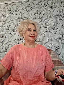 Snapshot of PALETT chatting on February 14, 11:10 am PALETT online show from February 14, 11:10 am