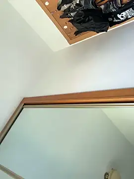 AlaskaLover online show from March 31, 8:04 am