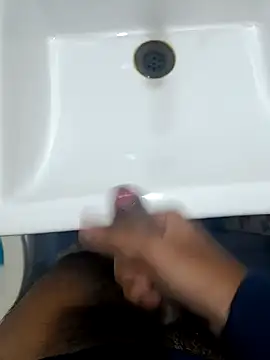 Snapshot of checkyourdadddy chatting on December 12, 3:37 pm checkyourdadddy online show from December 12, 3:37 pm