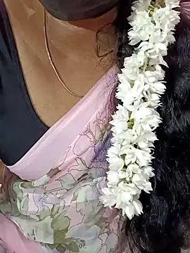 Snapshot of tamil-varshu chatting on January 1, 2:31 pm tamil-varshu online show from January 1, 2:31 pm