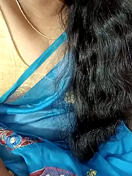 Snapshot of tamil-varshu chatting on January 11, 4:14 pm tamil-varshu online show from January 11, 4:14 pm