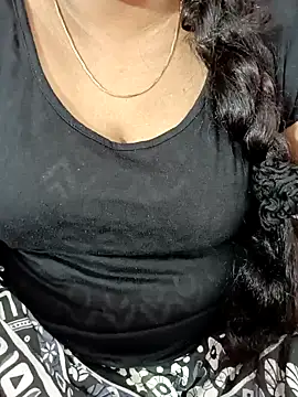 Snapshot of tamil-varshu chatting on January 24, 4:39 pm tamil-varshu online show from January 24, 4:39 pm