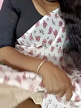 Snapshot of tamil-varshu chatting on January 25, 2:47 pm tamil-varshu online show from January 25, 2:47 pm