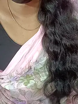 Snapshot of tamil-varshu chatting on February 2, 5:48 pm tamil-varshu online show from February 2, 5:48 pm