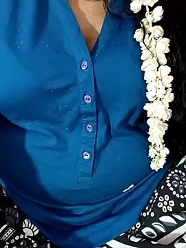 Snapshot of tamil-varshu chatting on February 22, 8:20 pm tamil-varshu online show from February 22, 8:20 pm