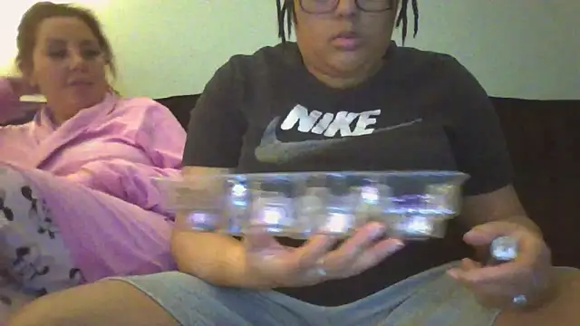 vanilla chocolate23 online show from January 18, 4:42 pm