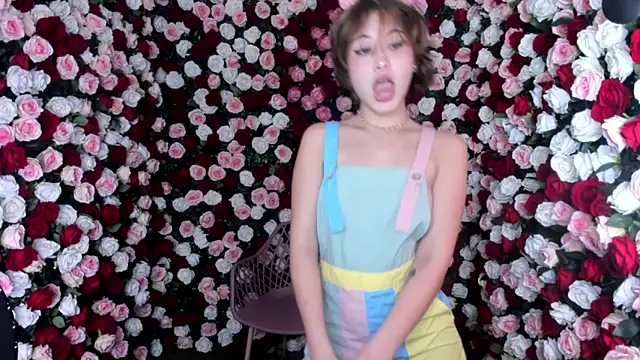Snapshot of Hellen_coy chatting on January 19, 1:22 pm Hellen coy online show from January 19, 1:22 pm