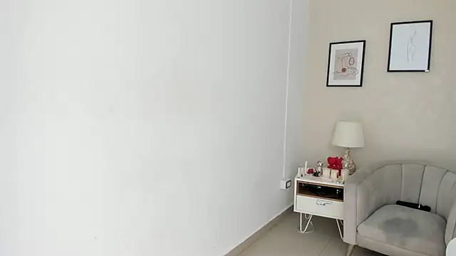 Snapshot of Hellen_coy chatting on February 26, 6:32 pm Hellen coy online show from February 26, 6:32 pm