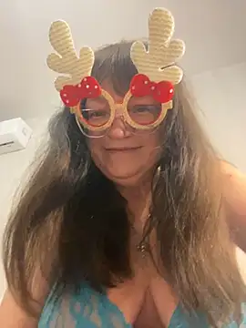 ZaraFay online show from January 10, 8:10 pm