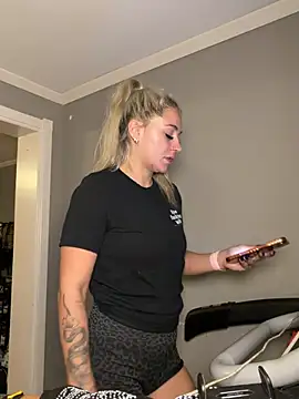 lexybabyxo online show from July 15, 9:03 am