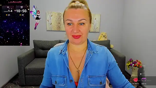 Lili Crossi online show from November 5, 6:57 am