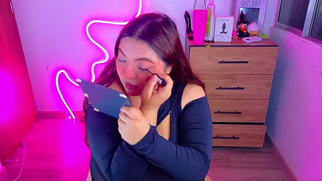 Snapshot of Rebeca_charme21 chatting on October 10, 7:18 am Rebeca charme21 online show from October 10, 7:18 am