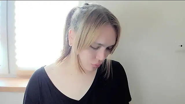 fem to online show from February 23, 9:22 am