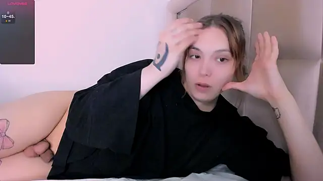 fem to online show from February 18, 4:25 pm