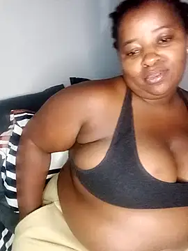Snapshot of HotBootyBabe90 chatting on July 19, 4:22 pm HotBootyBabe90 online show from July 19, 4:22 pm