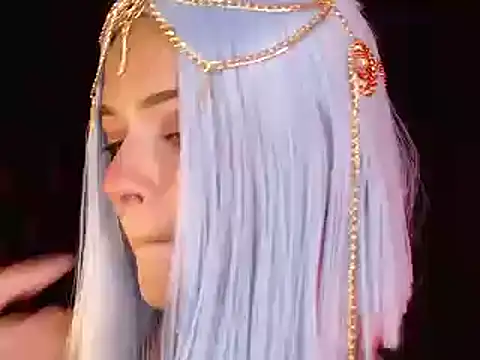 Snapshot of Annyjhonson chatting on March 10, 3:45 am Annyjhonson online show from March 10, 3:45 am