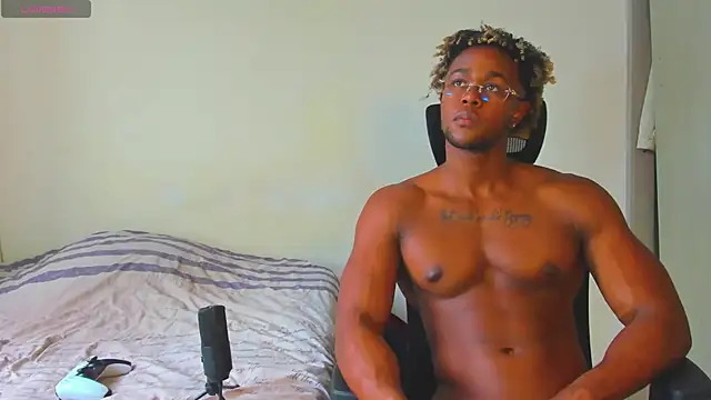 AdonisKnight online show from October 23, 10:08 pm