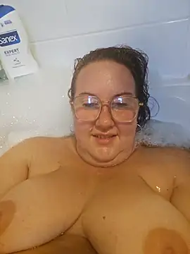 Bekahblows online show from October 8, 5:21 pm