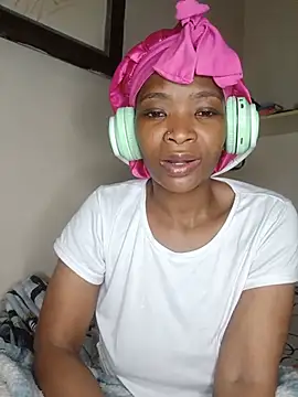 NunuBerry16 online show from July 13, 9:50 pm