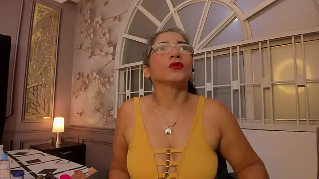 mature bigass   online show from December 31, 1:15 am