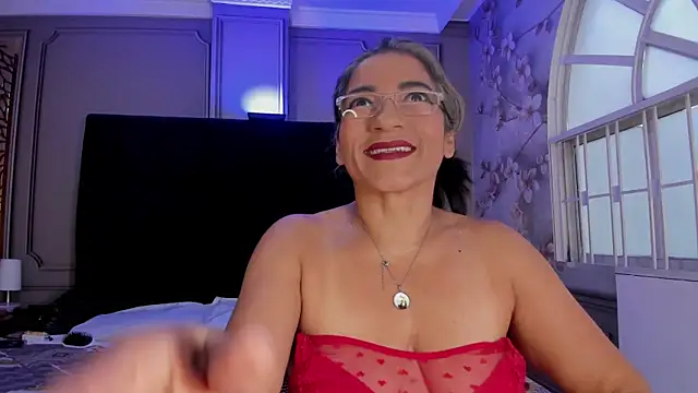 mature bigass   online show from February 3, 12:25 pm