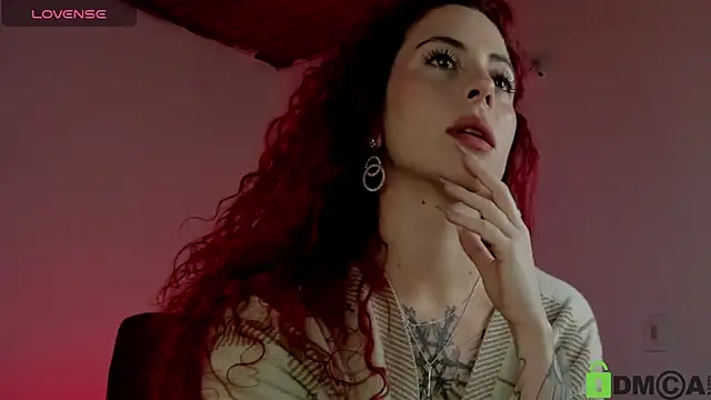 Snapshot of Borbala_Iggy chatting on December 29, 4:51 pm Borbala Iggy online show from December 29, 4:51 pm