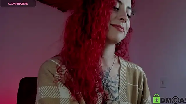 Snapshot of Borbala_Iggy chatting on December 29, 7:53 pm Borbala Iggy online show from December 29, 7:53 pm