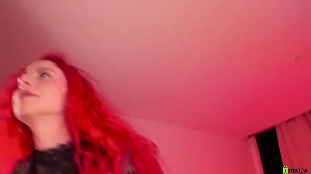 Snapshot of Borbala_Iggy chatting on February 18, 10:27 am Borbala Iggy online show from February 18, 10:27 am