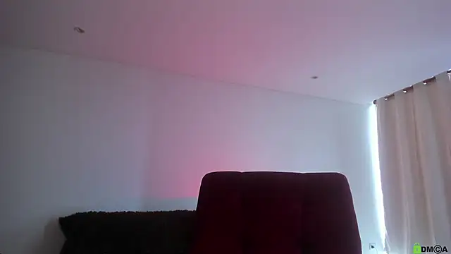 Snapshot of Borbala_Iggy chatting on February 28, 8:39 pm Borbala Iggy online show from February 28, 8:39 pm