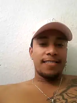 Snapshot of diablonegro69 chatting on December 2, 11:18 pm diablonegro69 online show from December 2, 11:18 pm