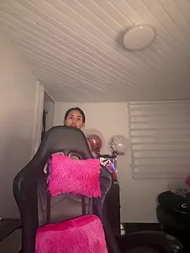 Anily Lovely online show from April 16, 11:51 pm