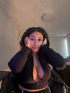 Snapshot of Anily_Lovely chatting on July 5, 9:44 pm Anily Lovely online show from July 5, 9:44 pm