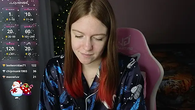 Snapshot of CassieJuice69 chatting on December 25, 5:58 pm CassieJuice69 online show from December 25, 5:58 pm