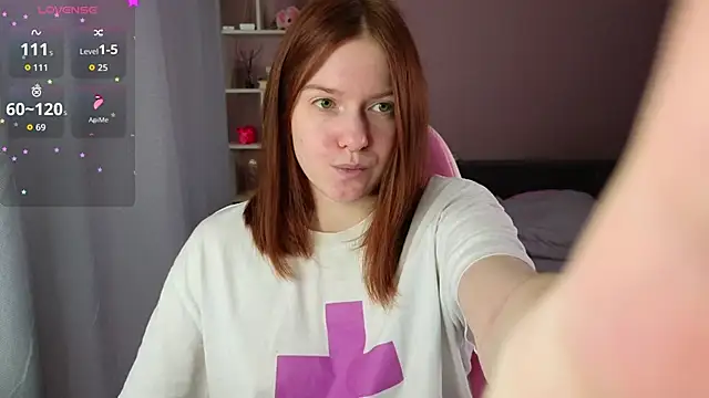 CassieJuice69 online show from May 22, 3:39 pm