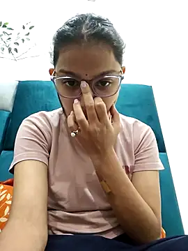 Snapshot of Aleena_Rai chatting on December 26, 6:54 pm Aleena Rai online show from December 26, 6:54 pm