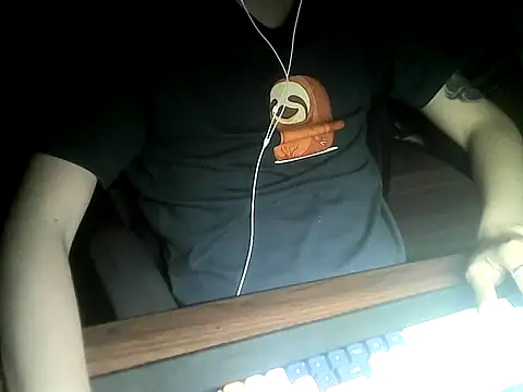 Snapshot of Ryan67533 chatting on May 3, 3:40 pm Ryan67533 online show from May 3, 3:40 pm