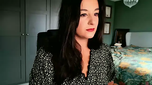 flatwhite0 online show from September 17, 9:44 am