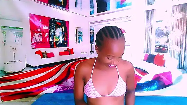 Snapshot of EbonyCreamy69 chatting on January 13, 2:11 pm EbonyCreamy69 online show from January 13, 2:11 pm